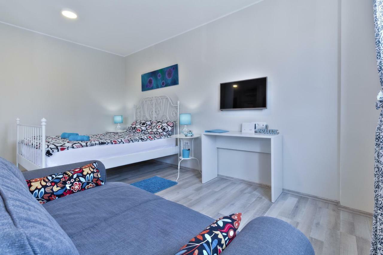 City Center Blue Dream Umag Exteriör bild